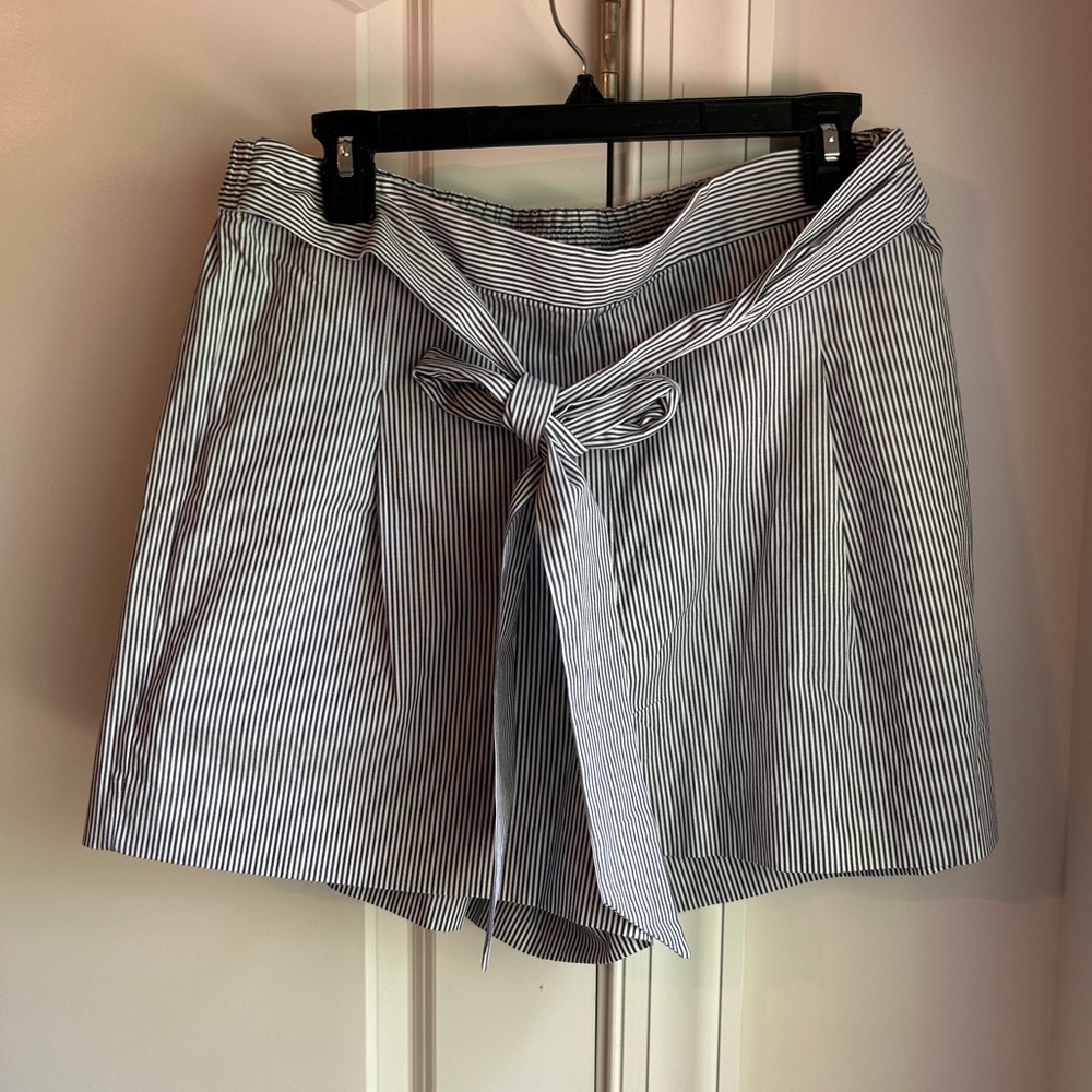 J. Crew NWOT Pleated Tie Shorts - Picture 3 of 7